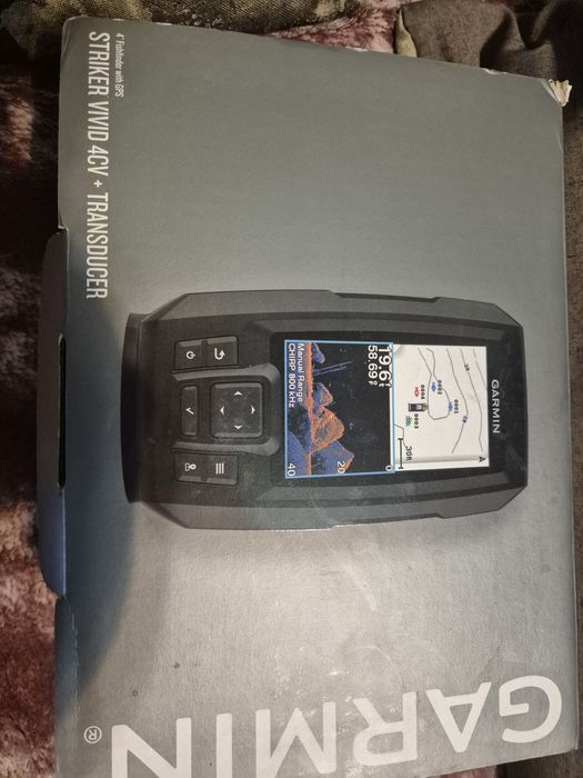 Garmin striker vivid 4xc + transducer