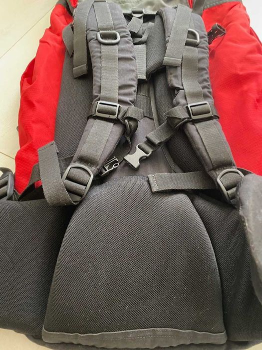 **Rucsac profesionist pentru ture alpine / drumeții montane /hiking –60 L**