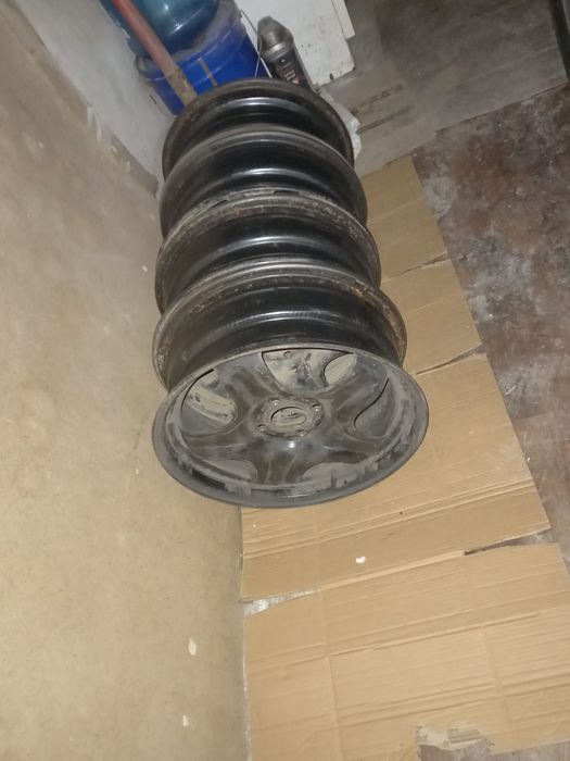 Продам диск на рено