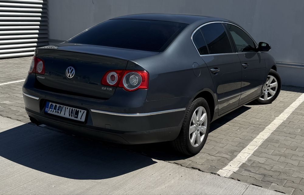 Volkswagen Passat B6. 2.0 DTI DSG - 2009 - Automat - Piele - Jante aliaj VW.