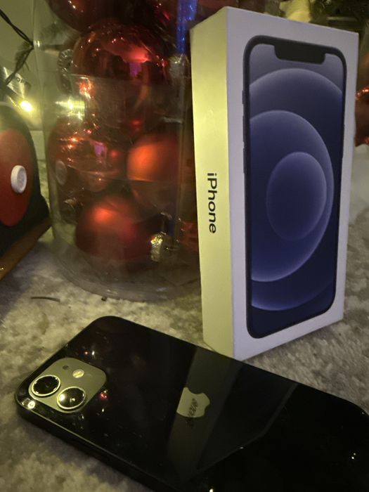 Iphone 12 , 64GB
