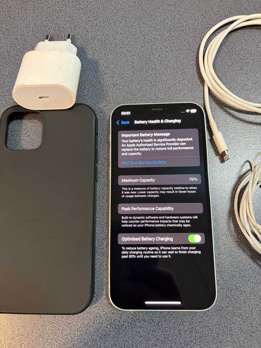 Vand iPhone 12 Verde 64GB baterie 79%, stare foarte buna