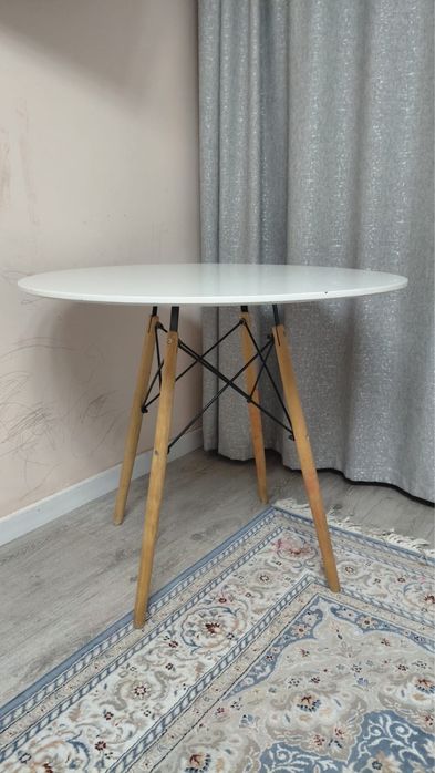 Продам кухонный стол