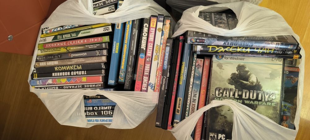 Диски CD/DVD с 1998 до 2015г. (игры, фильмы, музыка, мультики)