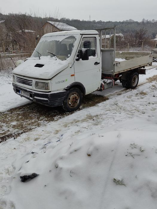 Почистване на терени.