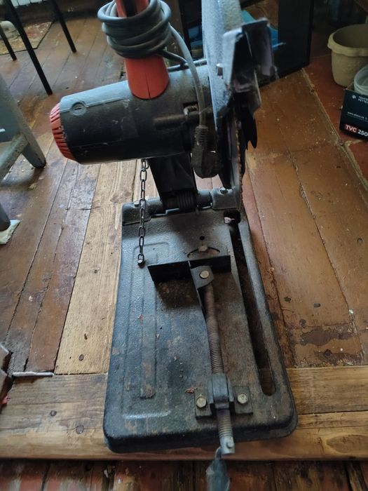 Торцовочная пила