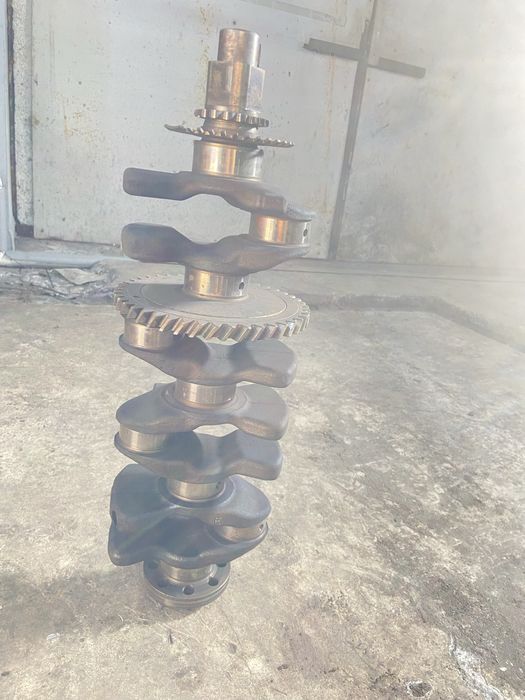 Продам каленвал Toyota Camry 2.5