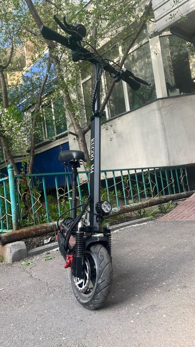 Электросамокат kugoo m4.