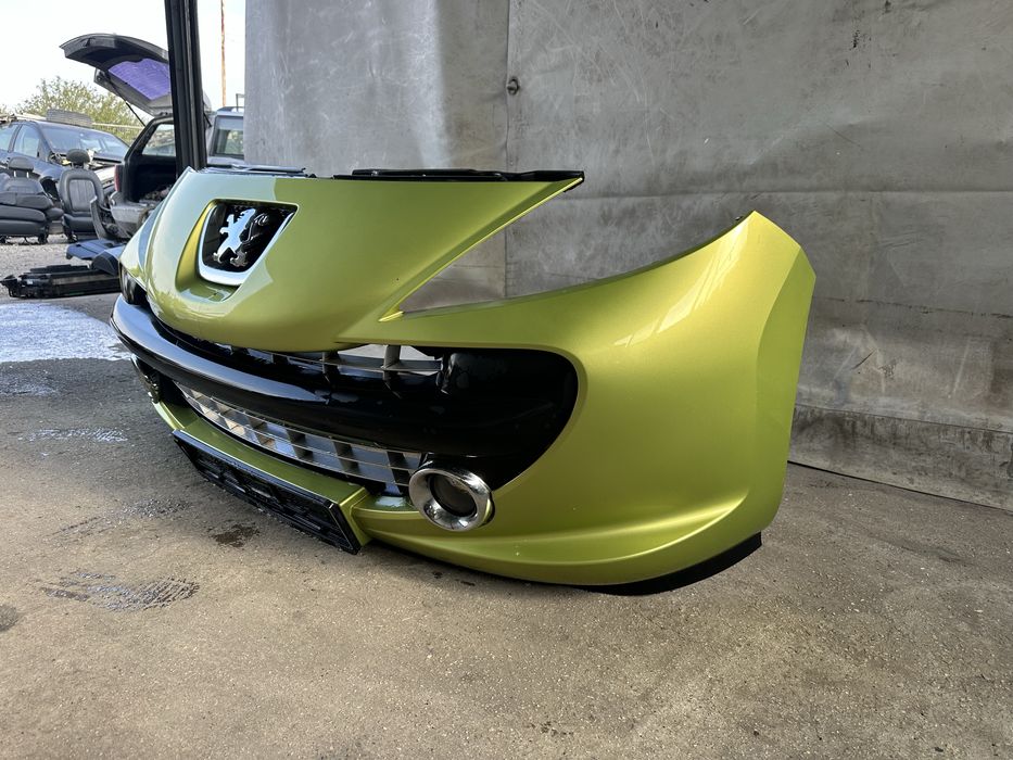 Предна броня за Пежо 207 комплект!