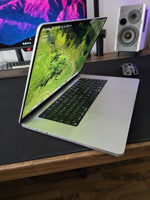 MacBook Pro 16 M1 MAX 32core 32gb RAM 1TB SSD