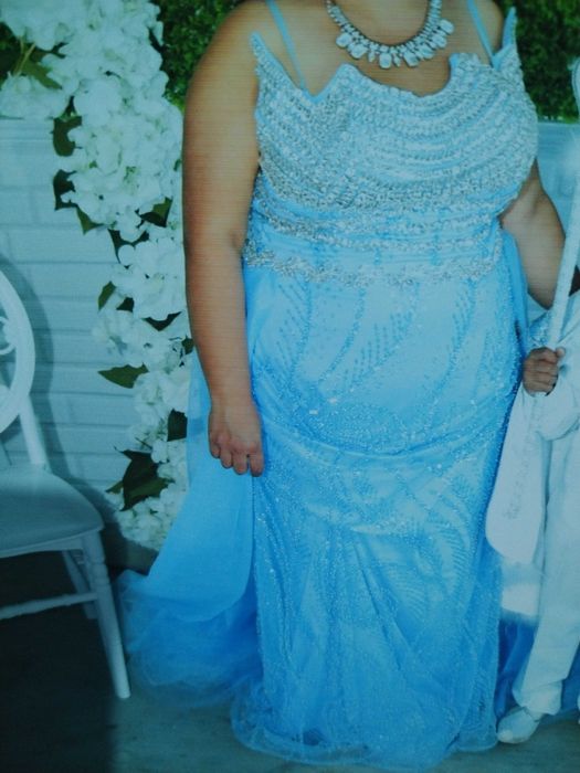 Официална рокля  в светло синьо