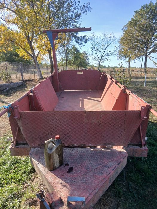Vand remorca de tractor