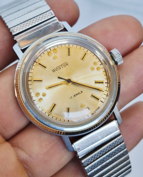 Ceas bărbătesc Wostok 011158, vintage, mecanic, fabricat în URSS, din oțel inoxidabil, rezistent la apă (WR), 17 rubine.