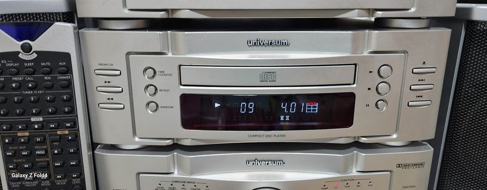 Sistem Universum complet cu sateliți Surround și telecomandă