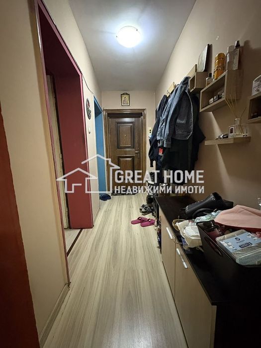 Топ локация!! Етаж от къща!! Вароша!!