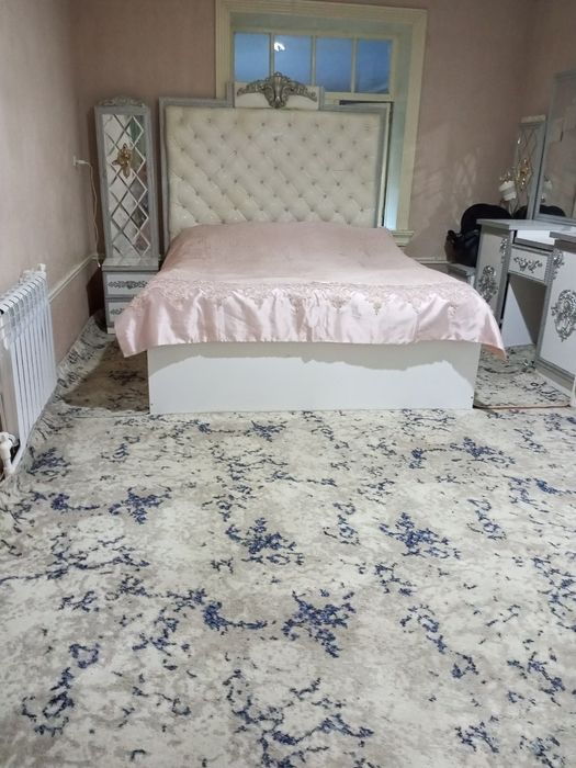 Uy sotiladi payariq shahrida