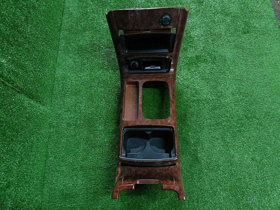 Продам консоль от Toyota Camry 30 35