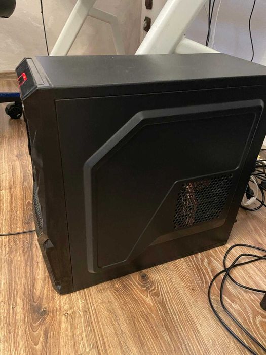 PC Gaming Lenovo – RX 580 8GB – i5 – Windows 10 Pro