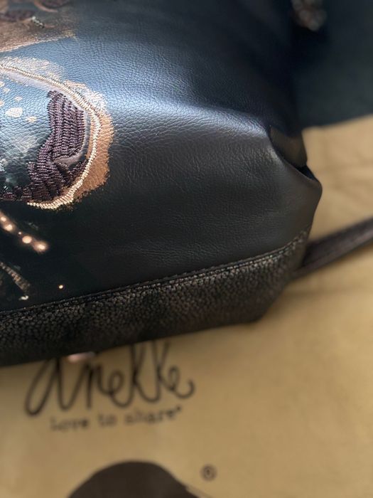 Нова чанта Anekke