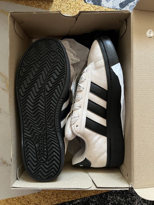 Продам кроссовки оригинал