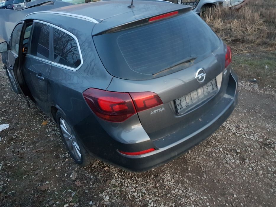 Опел Астра Opel Astra J 1.7 CDTI 110 hp Cosmo 2012 Комби
