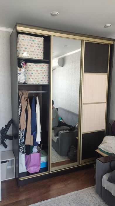 Продам шкаф купе