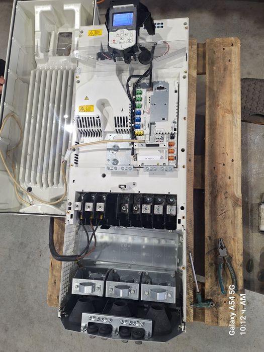 Честотно управление 200 кв. ABB