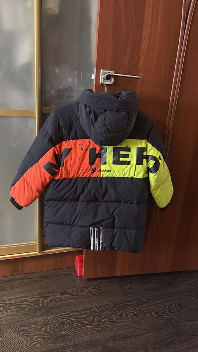 Продам куртку на мальчика