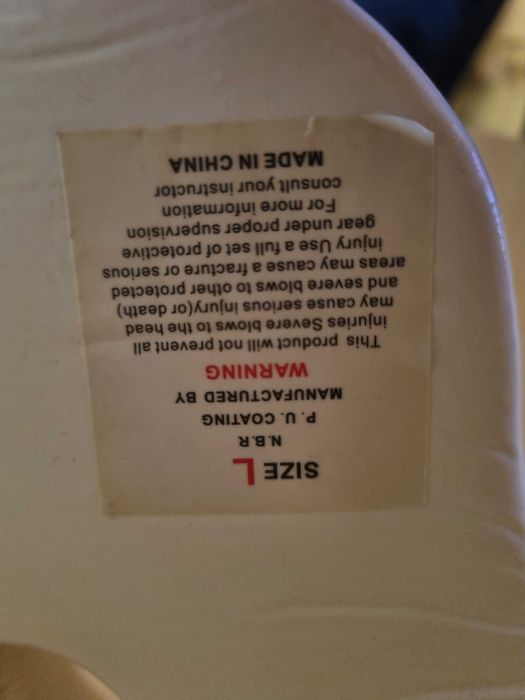 Кимоно и шлем для Каратэ