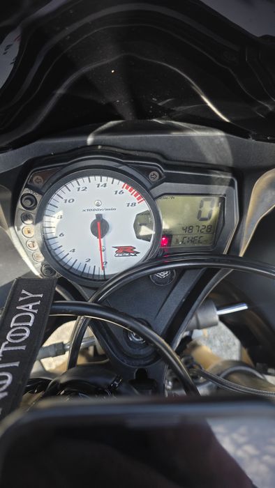 Vand GSX-R 600 K6!