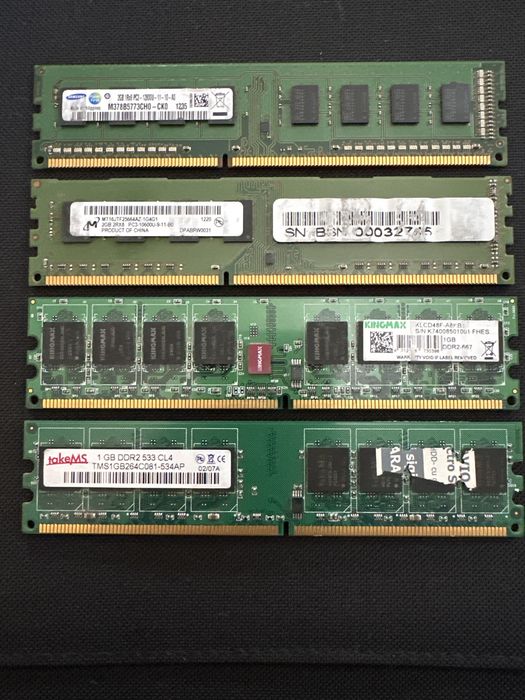 Memorii Pc Ddr3 si Ddr2