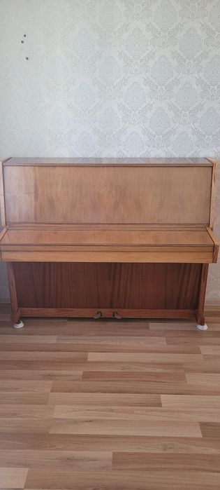 Продам пианино Украина!