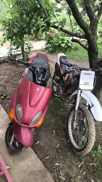 Dezmembrez Yamaha majesty 125cc