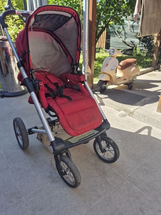 Бебешка количка Mutsy