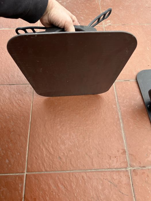 Suport schiuri magnetic auto