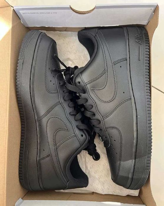Nike Air Force 1 Triple Black