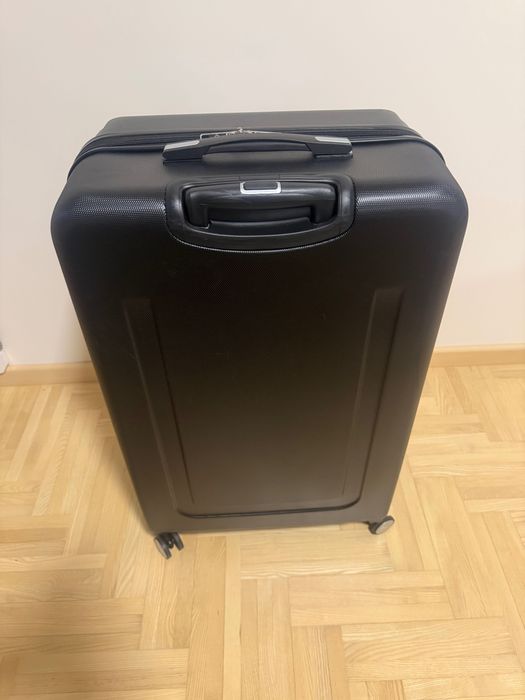 Чисто Нов Samsonite Куфар