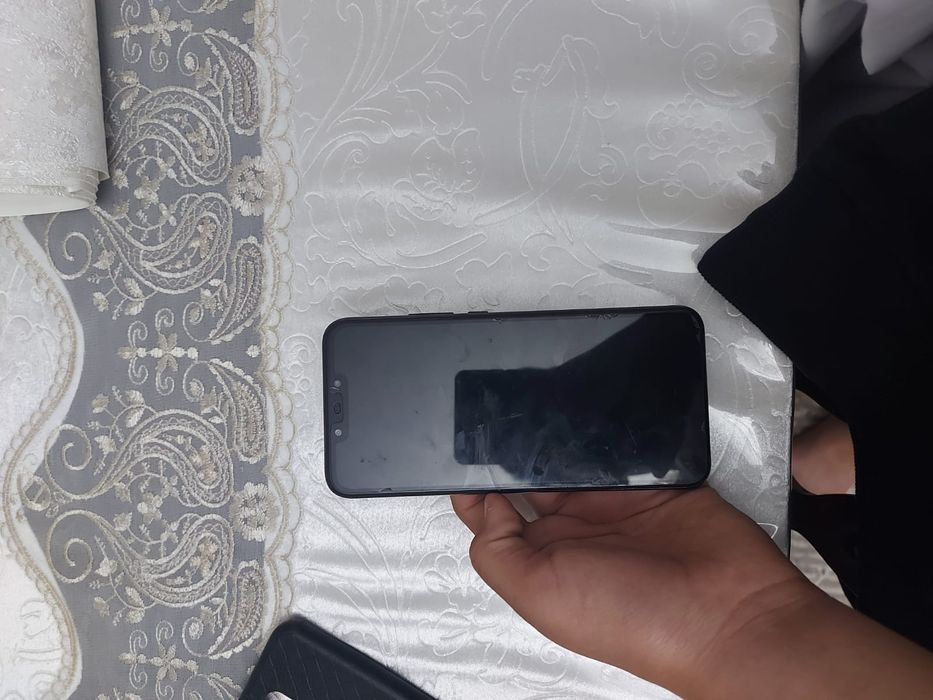 Обмен бар айфондарга