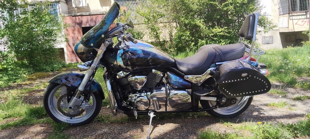 Suzuki boulevard m90