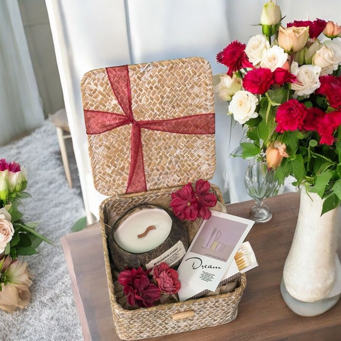 Подарочный набор с натуральной свечей