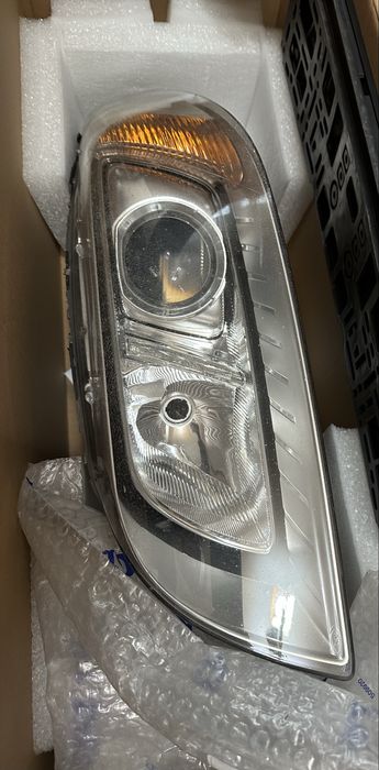 Far Xenon Volvo S80 V70 XC70 (2015-2016)