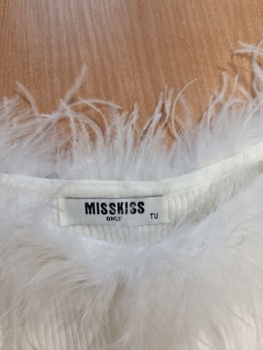 Блузки с естествен пух