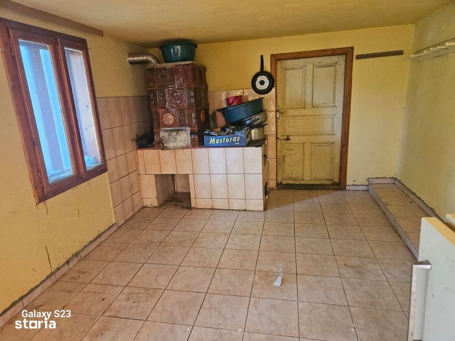 Casă de vânzare în comuna Păstrăveni, jud. Neamț
