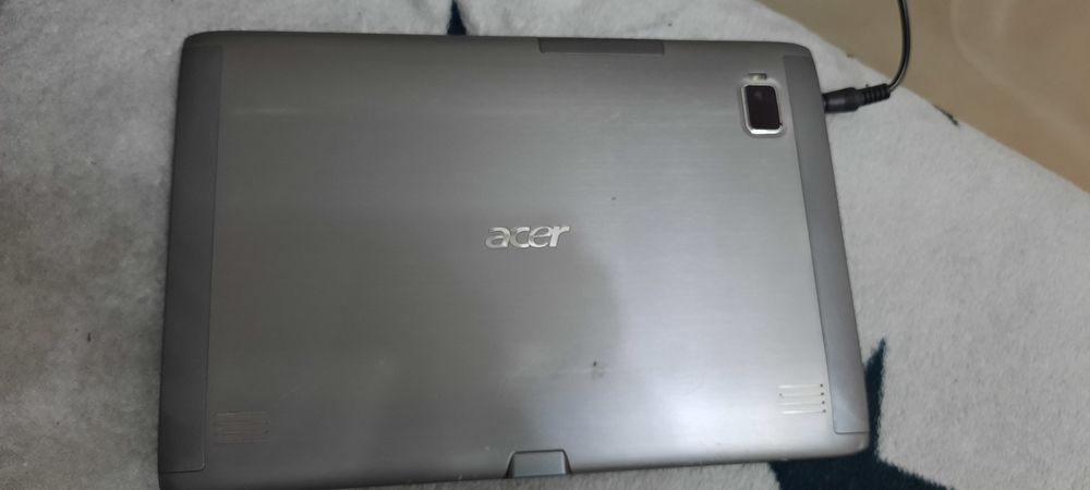 Продам планшет Acer на запчасти