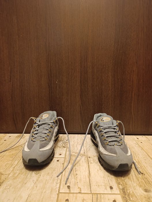 Продавам зимни обувки The North Face и обувки Nike Air Max.