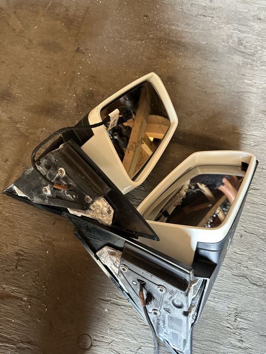 Oglinda stanga / dreapta exterioara / laterala / retrovizoare Mercedes W204 w207 w212 C E class  coupe cabrio break kombi berlina