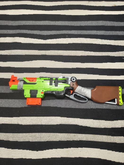 Pușcă Nerf Zombie Strike SlingFire pt copii