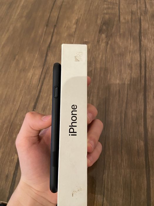 Iphone se2020 srochna