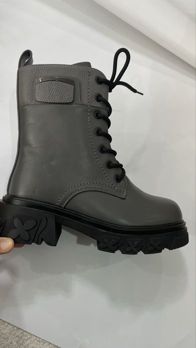 Все обувь по 5000тг