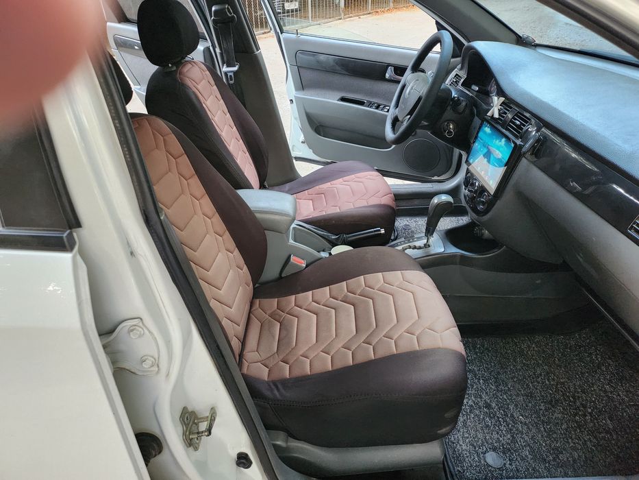 Срочно НЕ дорого Lacetti-2011год. АВТОМАТ. Не битый не гнилой.